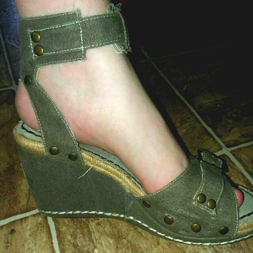 Cubanas wedges